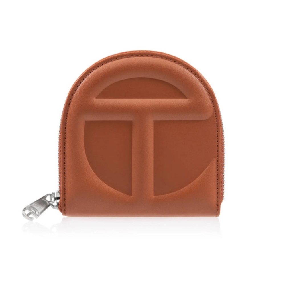Telfar Wallet